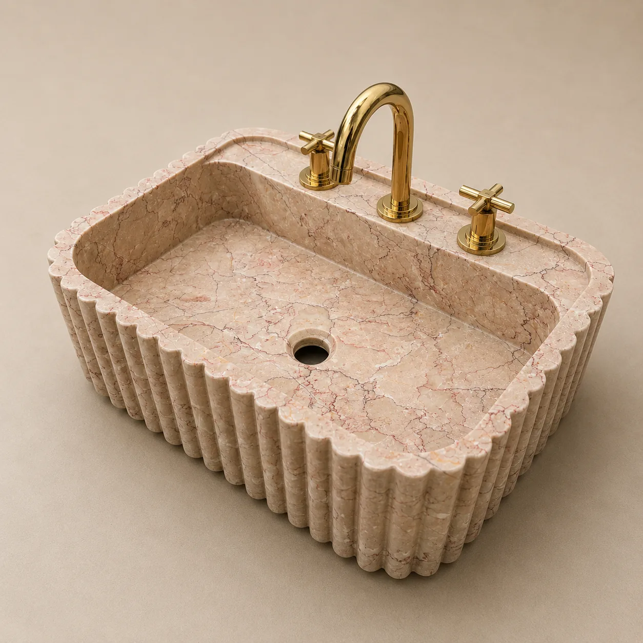 El Oyması Pembe Mermer Lavabo – Yivli Kenarlı Lüks Doğal Taş Banyo Lavabosu